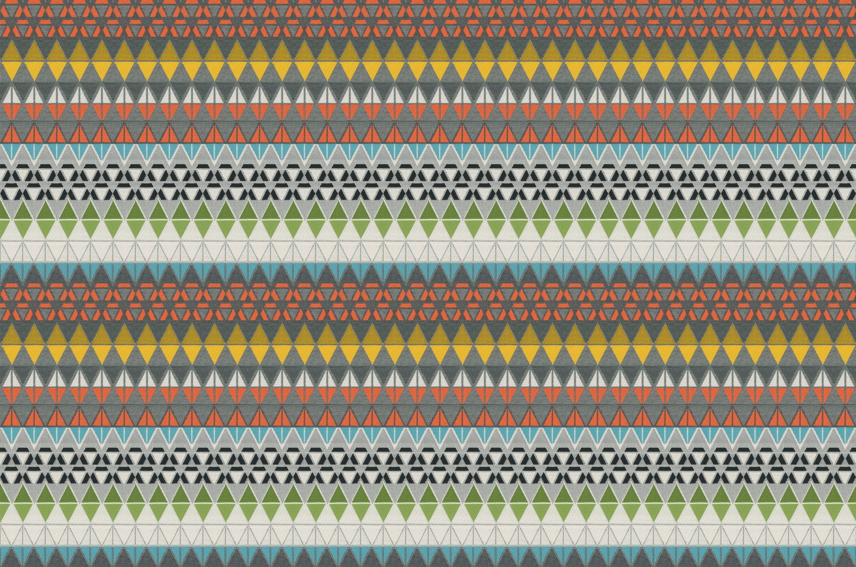 5827-04 Pinnacle - Crystal Full Repeat