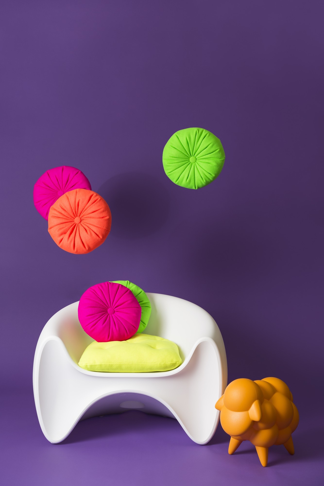 1130-01 Machu Neon Yellow, 1130-02 Machu Neon Green, 1130-04 Machu Neon Pink, 1330-03 Machu Neon Orange Installation Image