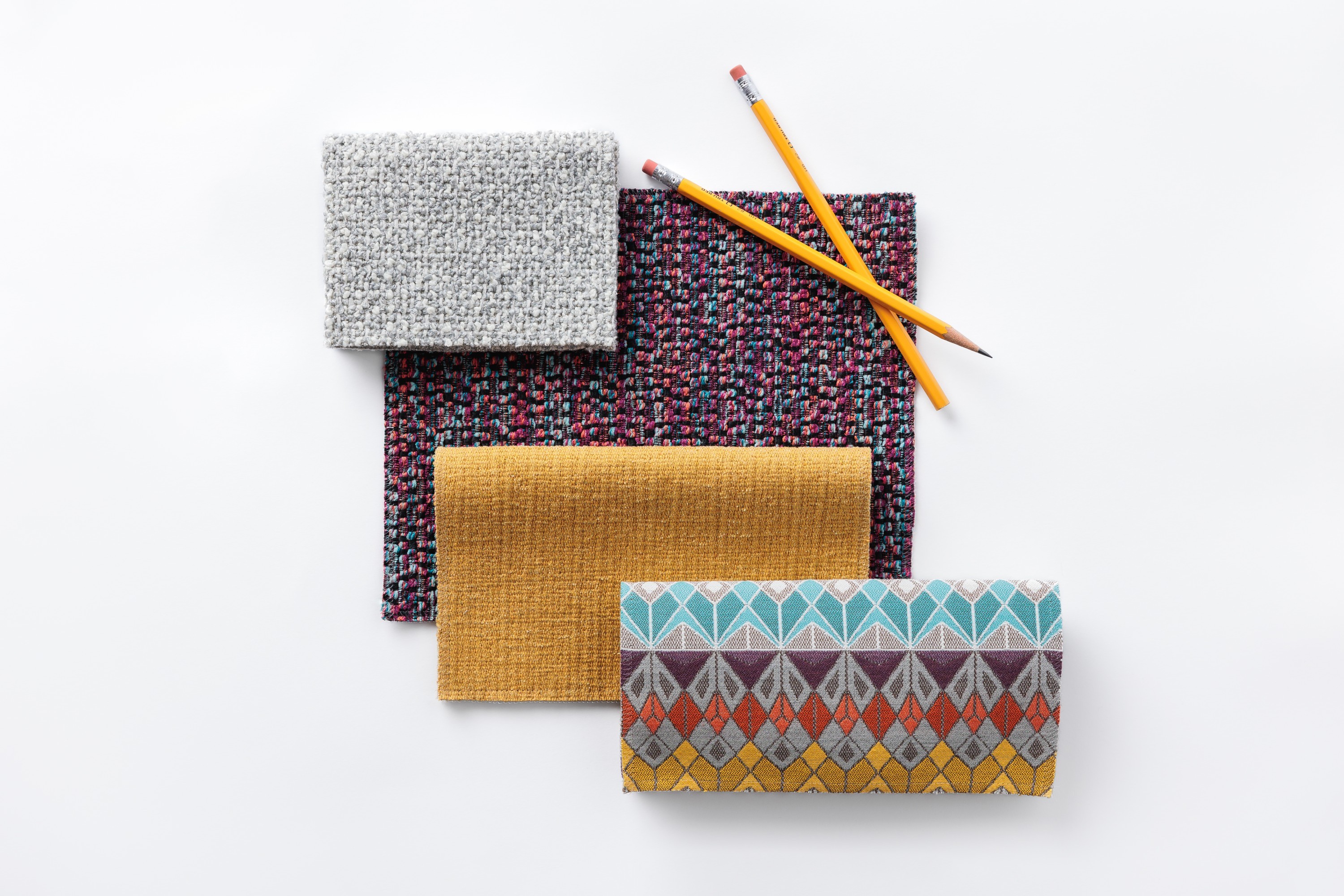 1350-02 Ardent Ice Skate, 6597-08 Showtime Times Square, 3164-06 Phoenix Yellow Zinnia, 5831-04 Vitreum Rainbow Finch Hero Image