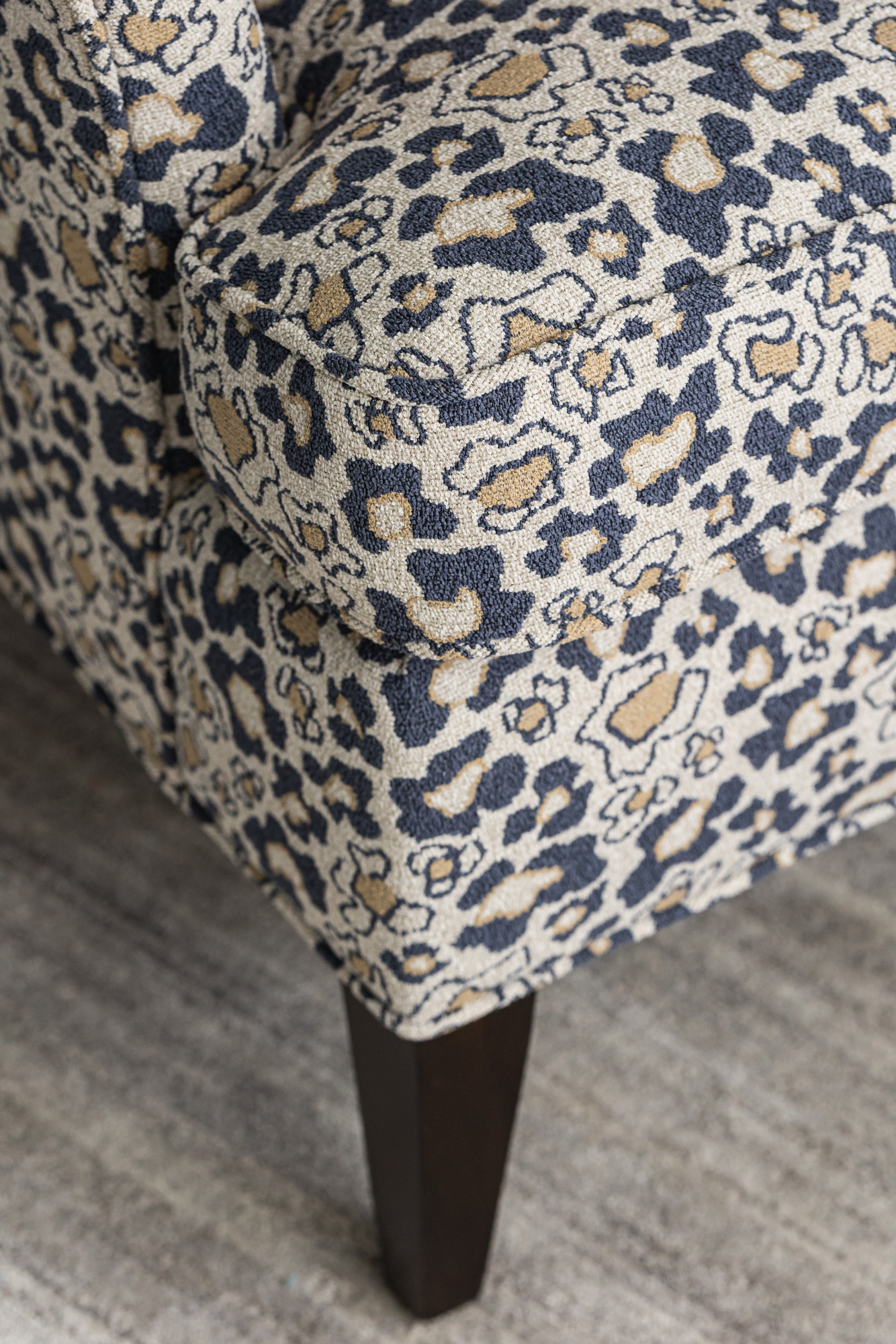 2328-04 Tulliana  - Blue Heron Installation Image