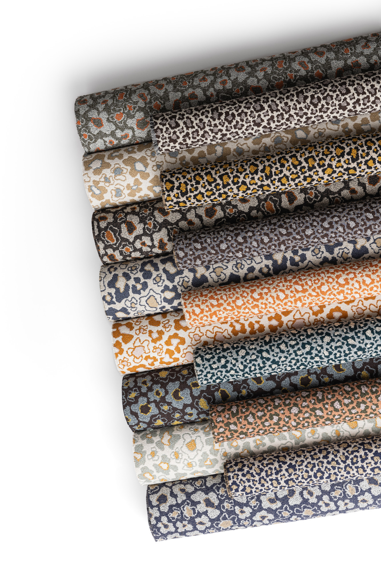 2328 Tulliana and 2327 Rosette Hero Image