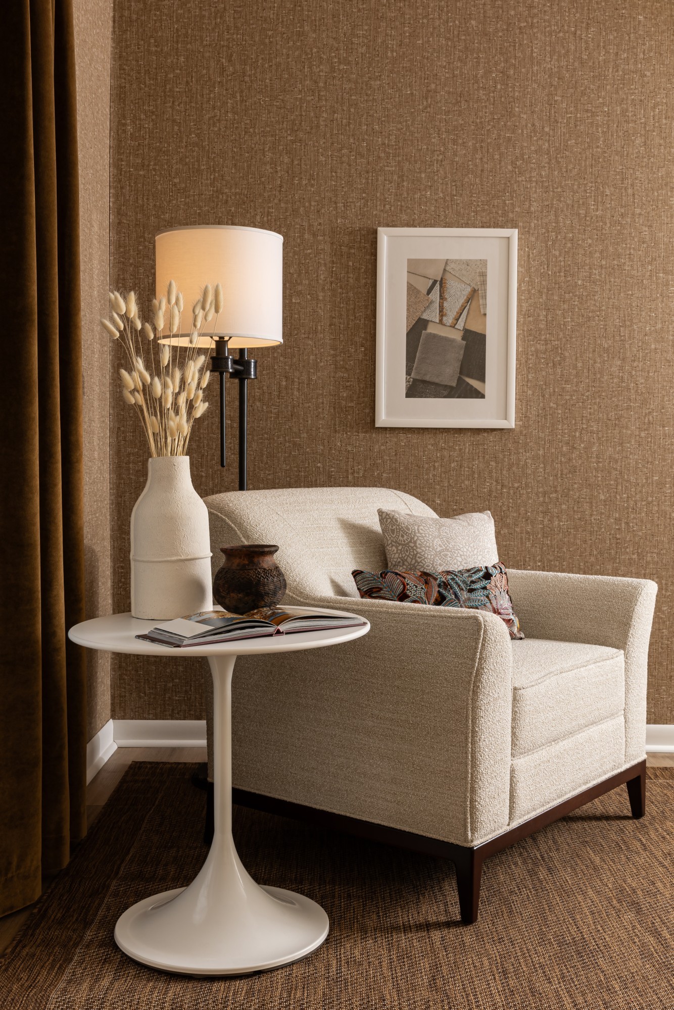 2353-01 Catnap Georgian Crystal, 5014-01 Daintree Coral Bells, 8351-02 Lotus Sand Dunes, V114-06 Catalonia Honey Granola, 7571-04 Lenis Golden Eagle Installation Image