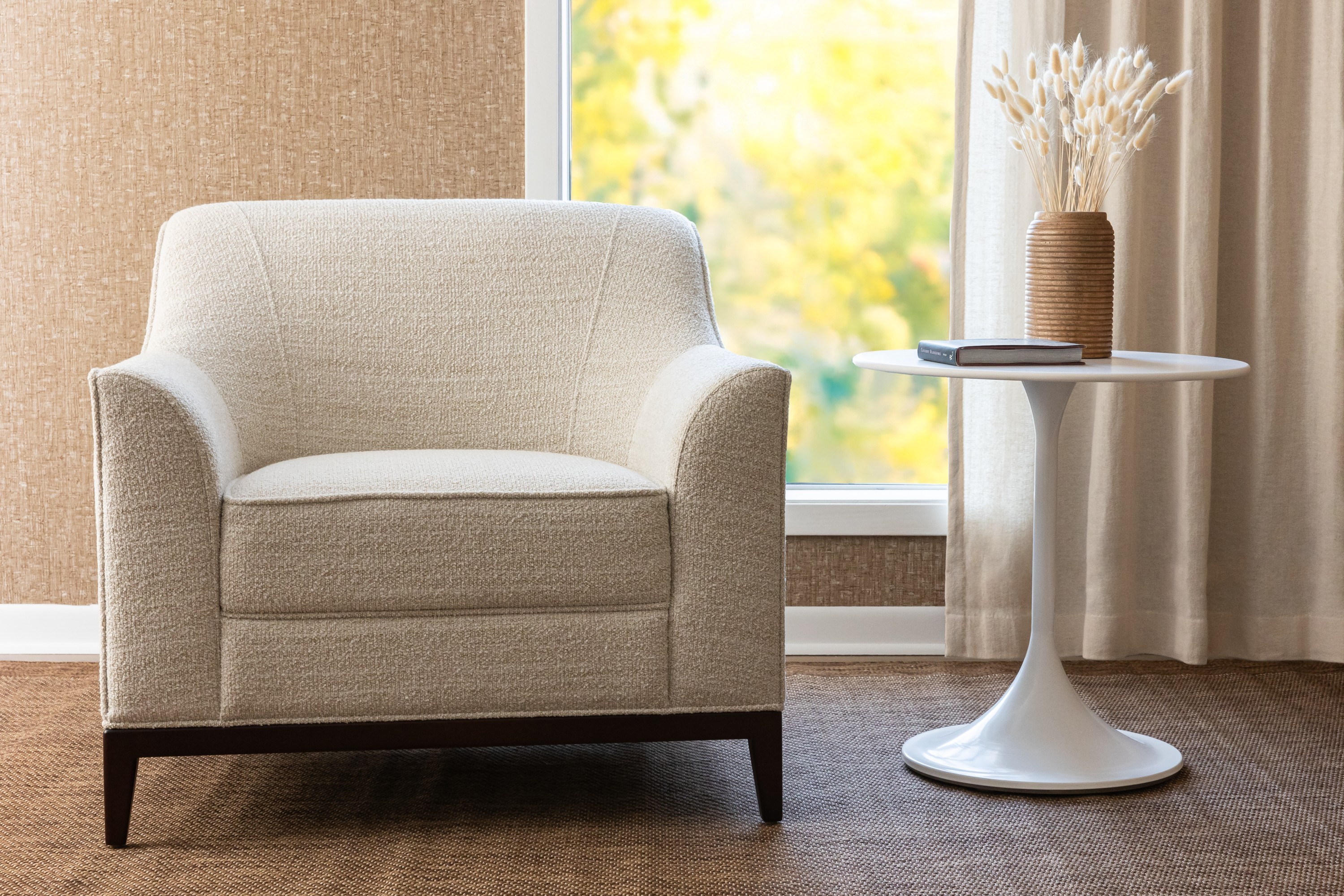 2353-01 Catnap Georgian Crystal, V114-06 Catalonia Honey Granola Installation Image