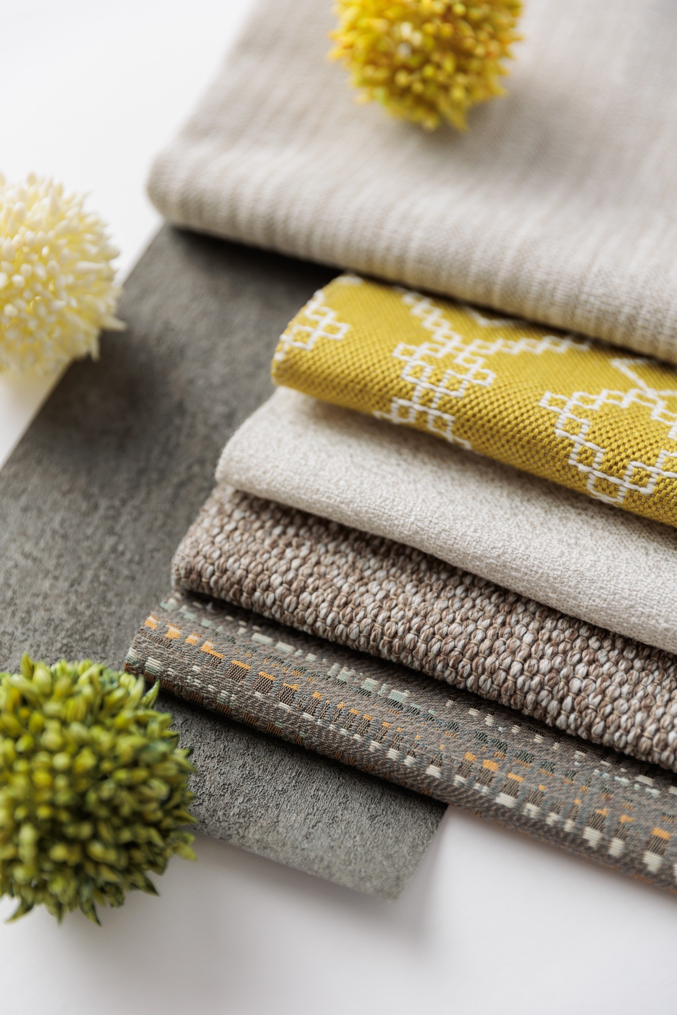 3160-05 Aspen Grey Hawk, 1214-04 Homstead Pear, 1234-01 Masala Ostrich Feather, 1342-04 Carrick Macchiato, 4527-09 Interval Dumetella, V105-08 Central Basalt