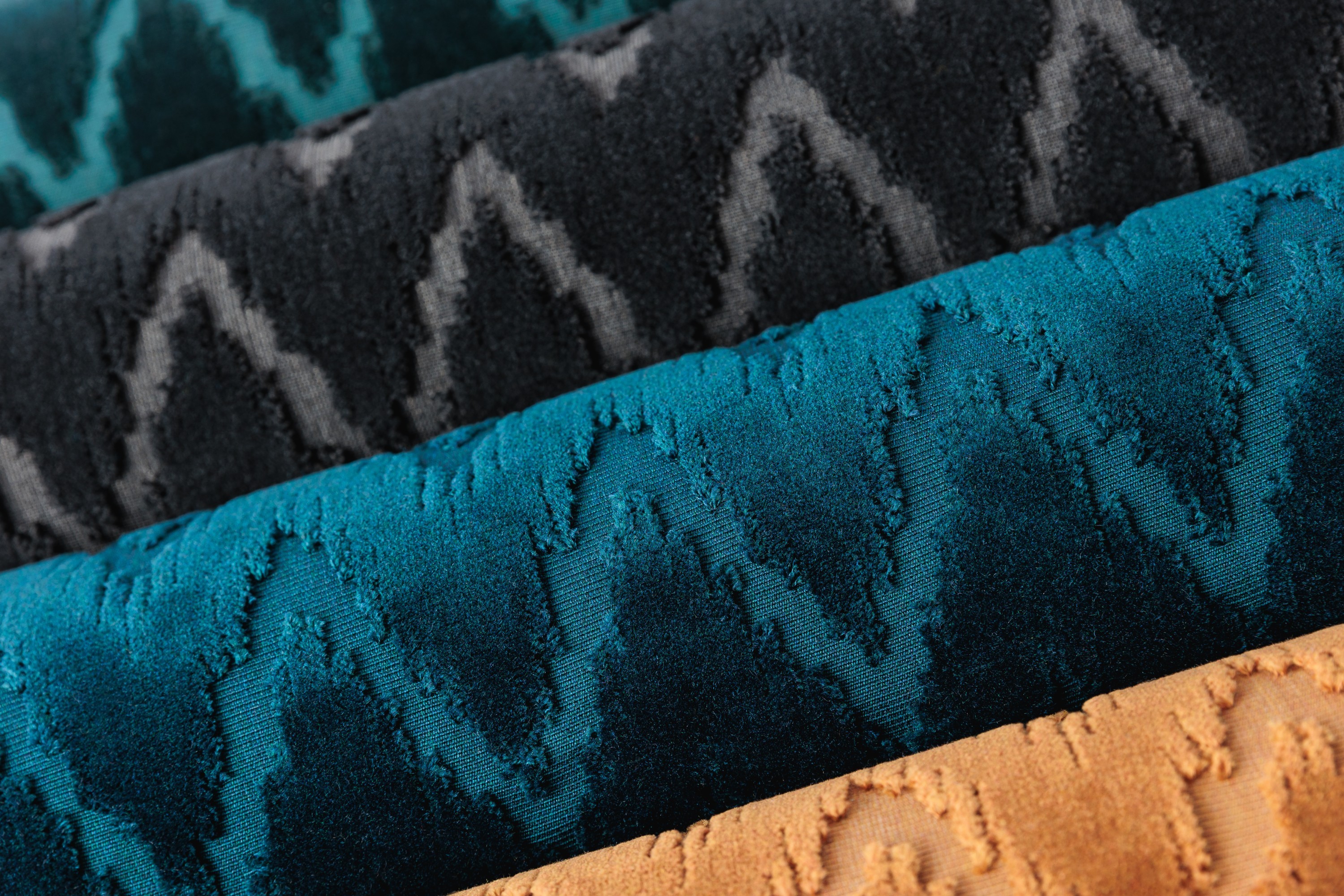 4262 Andamento Cadet Teal, Almost Black, Zircon, Amber Product Image