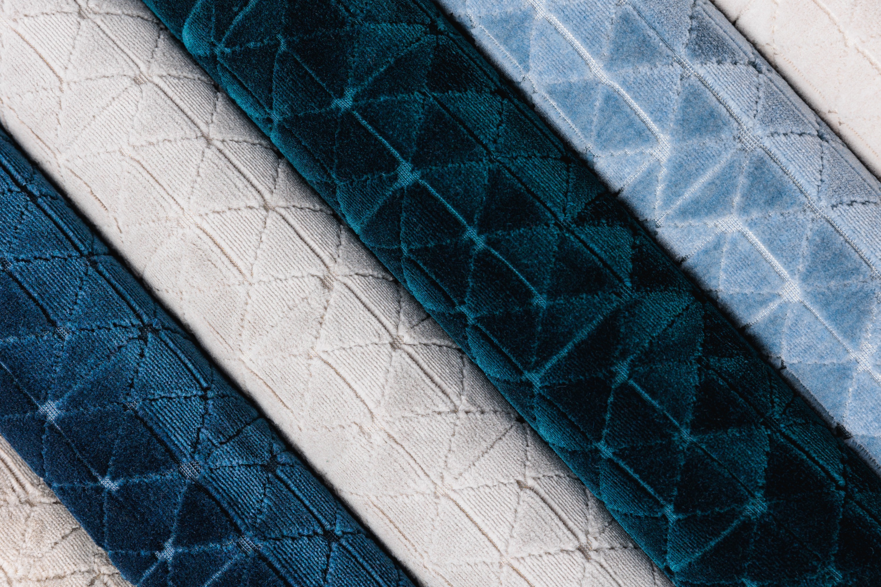 4263 Mosaic Beige Fauna, Blue Grotto, Chinchilla, Zircon, Skyline, Silken Tofu Product Image