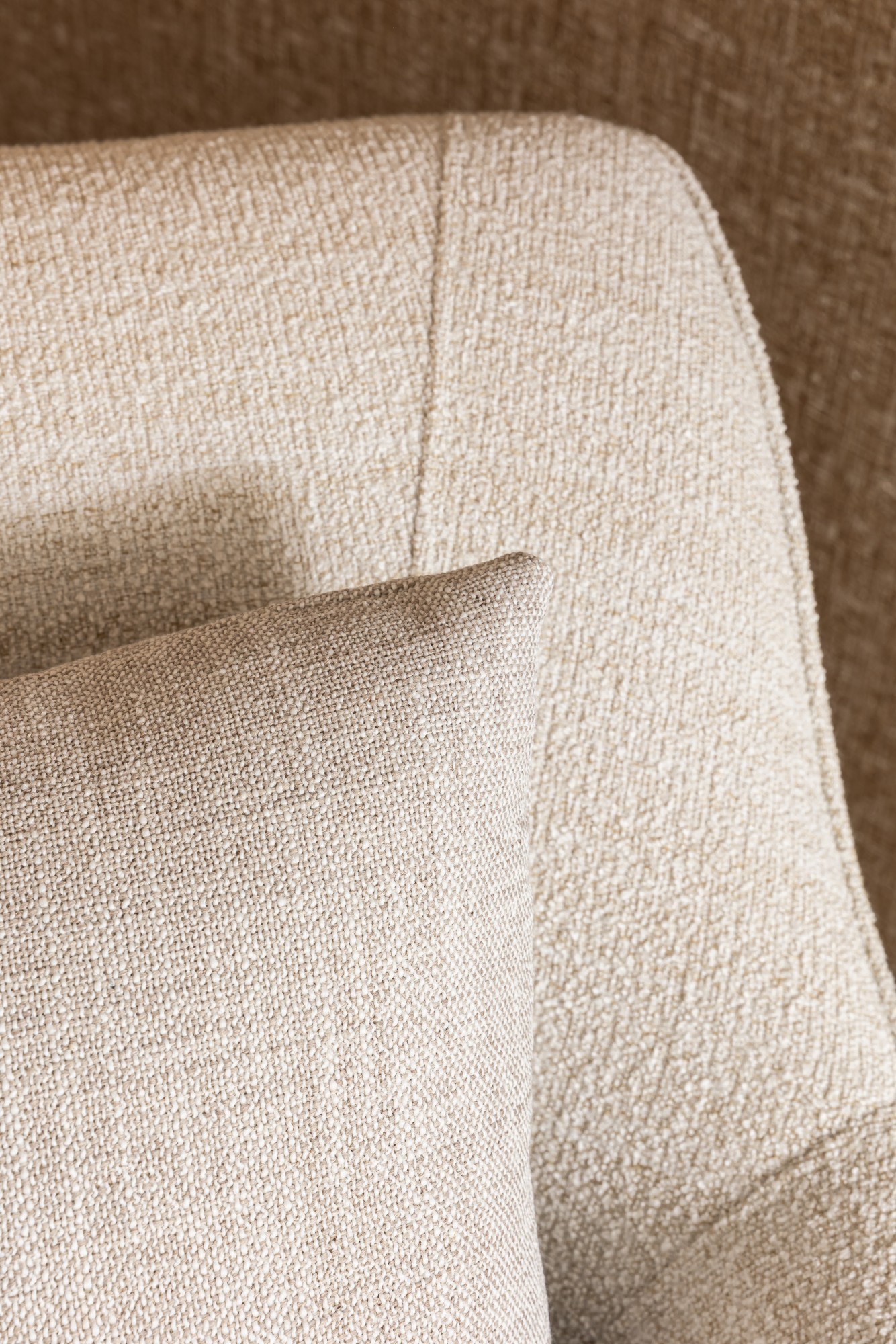 4319-02 Notes - London Fog, 2353-01 Catnap Georgian Crystal Installation Image03