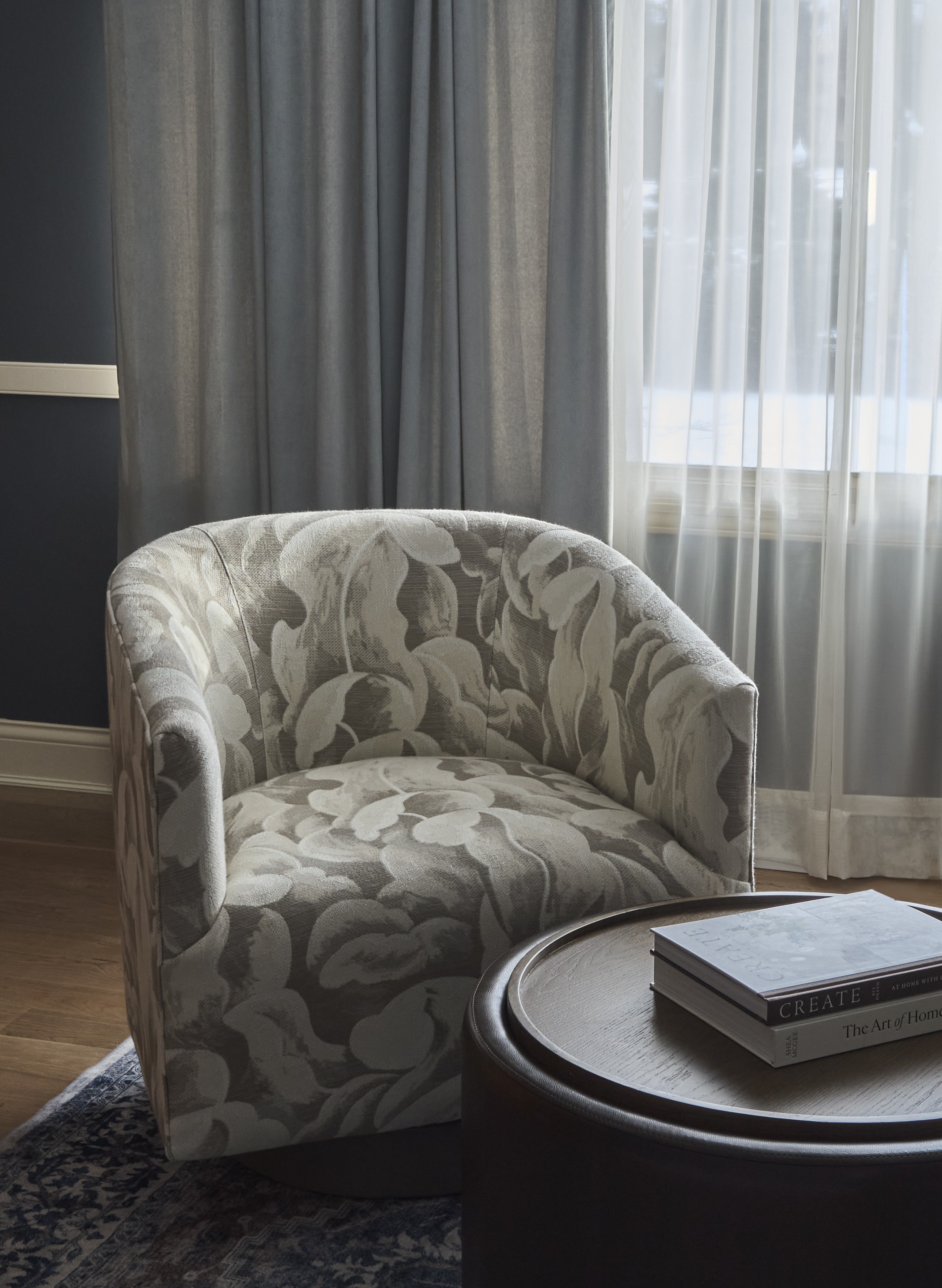 4357-01 Nightbloomer Coastal Dunes, 9404-11 Ravenswood Oakley and 7571-07 Lenis Winter Dusk Installation Image