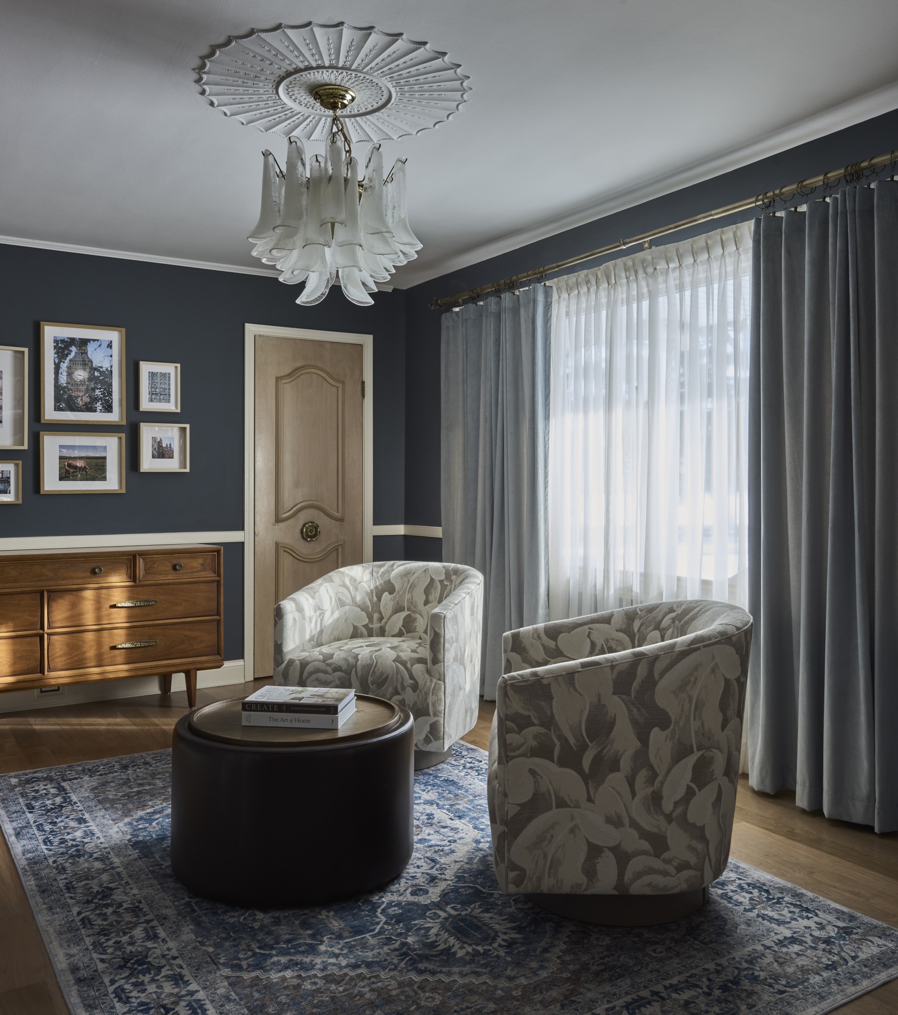 4357-01 Nightbloomer Coastal Dunes, 9404-11 Ravenswood Oakley and 7571-07 Lenis Winter Dusk Installation Image