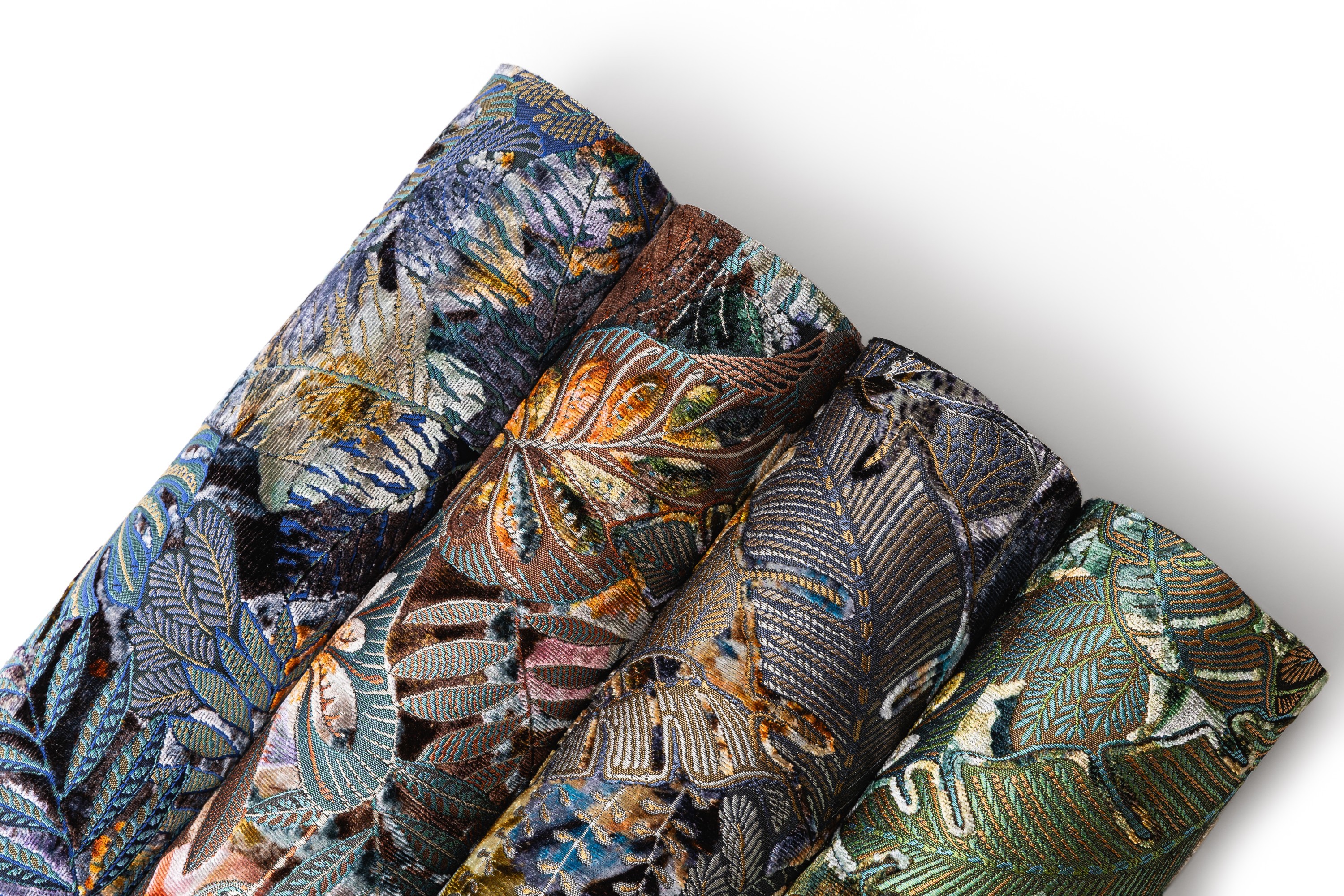 5014 Daintree, Aquarium, Coral Bells, Blue Flax, Jungle Canopy Hero Image