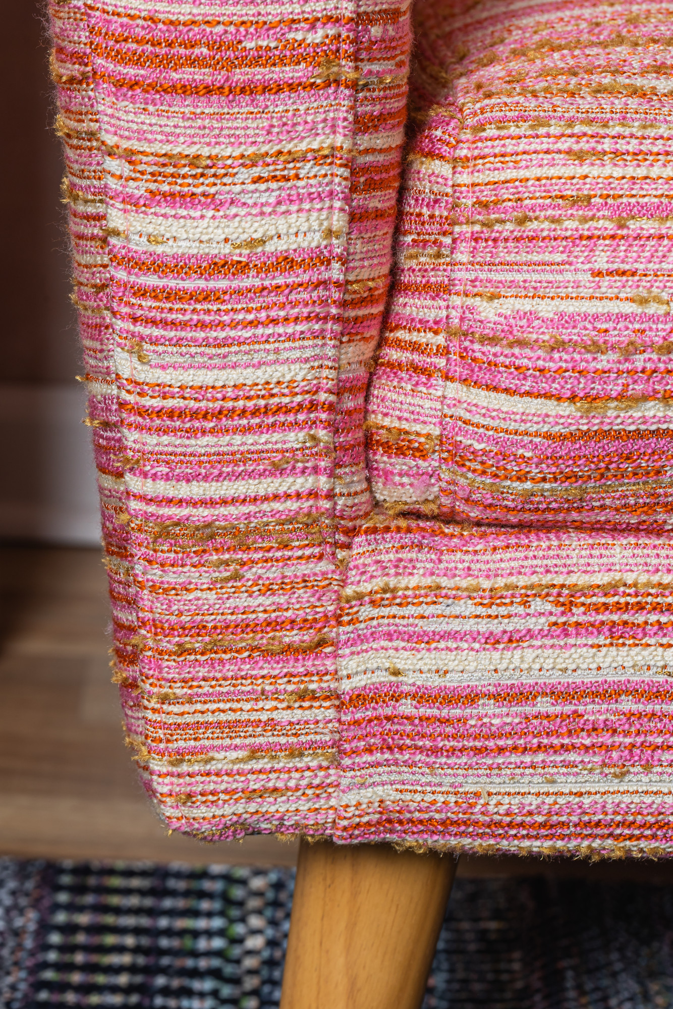 5015-05 Celosia - Grapefruit Installation Image