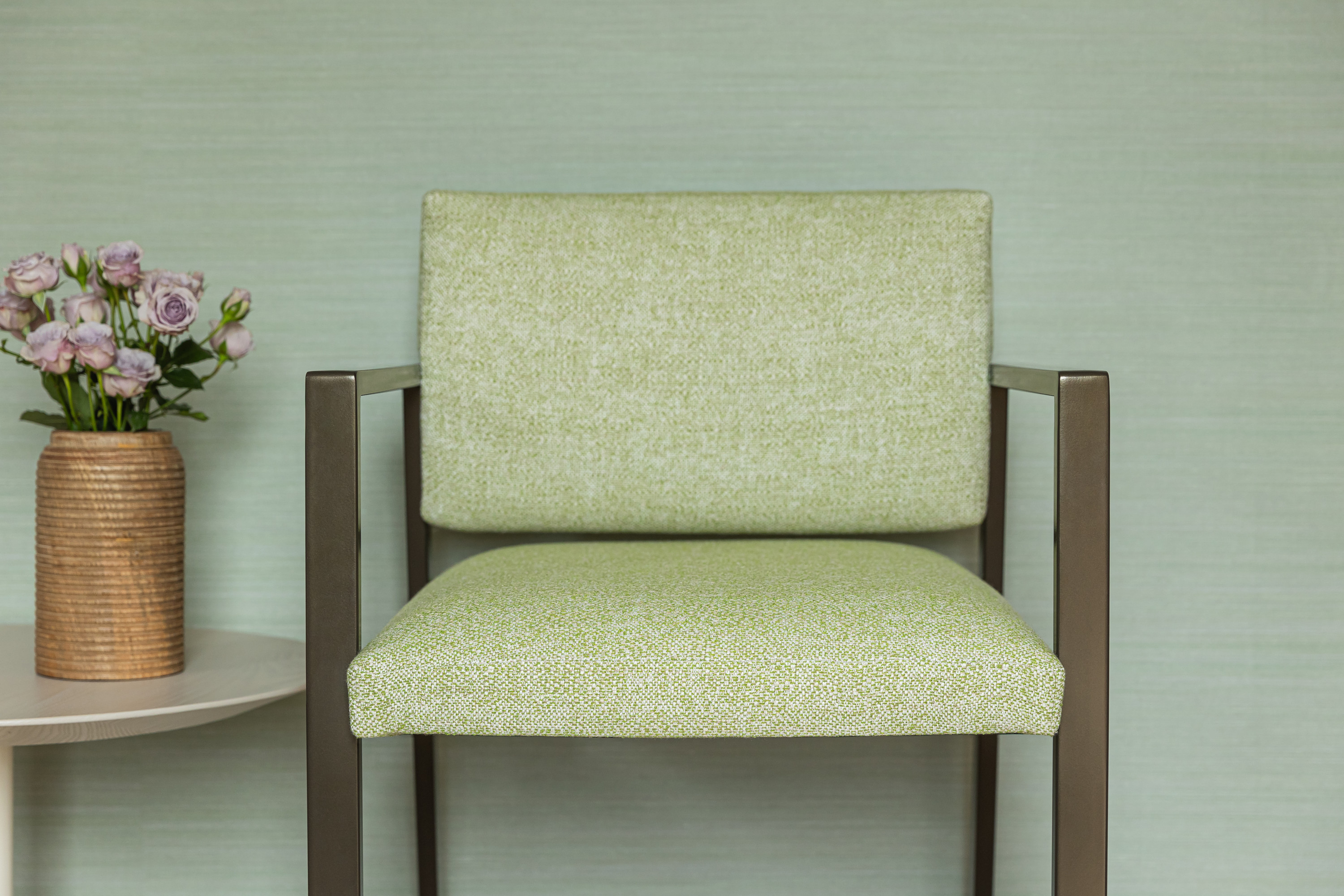 6507-04 Stellula - Wasabi, V104-08 Kanso - Moonglow - Cactus Installation Image