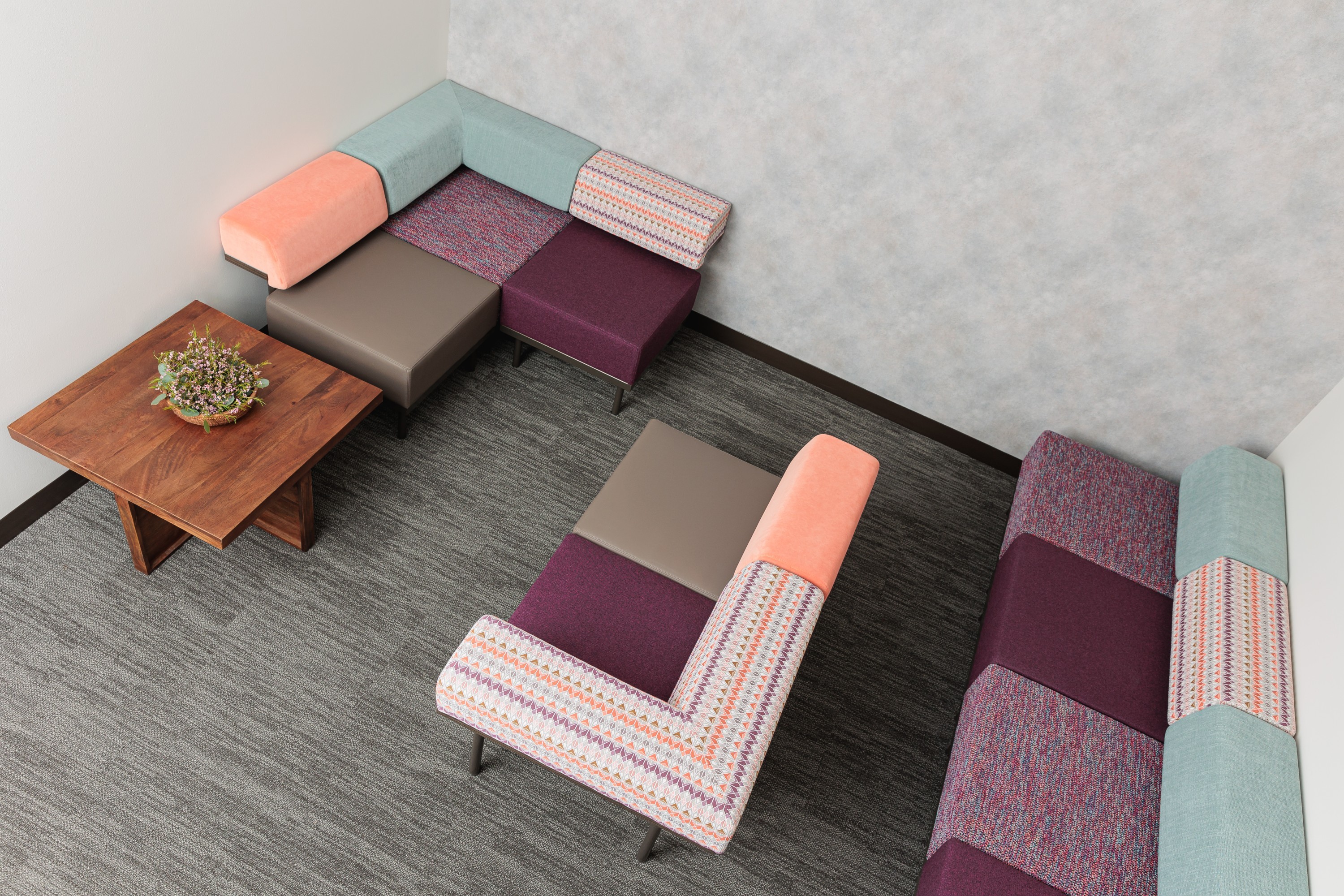 6815-08 Journal - Dusty Mauve, 4290-08 Oracle Terracotta, 7211-12 Parian Nymph, 1556-12 Loch Plum, 5831-03 Vitreum Peony, 6597-08 Showtime Times Square, 5831-03 Vitreum Pony Installation Image