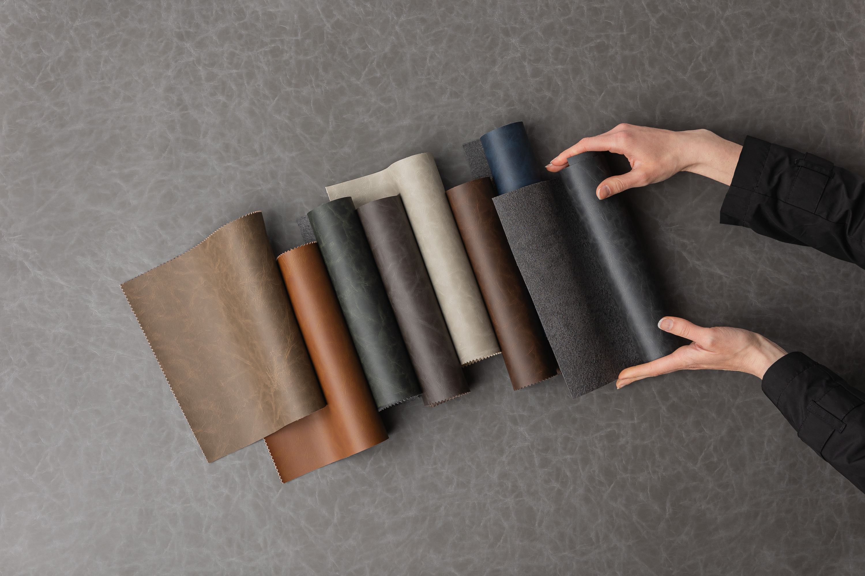 6818 Aries Saddle, Burnt Sienna, Deep Olive, Graphite, Platinum, Cocoa, Midnight, Almost Black Hero Image