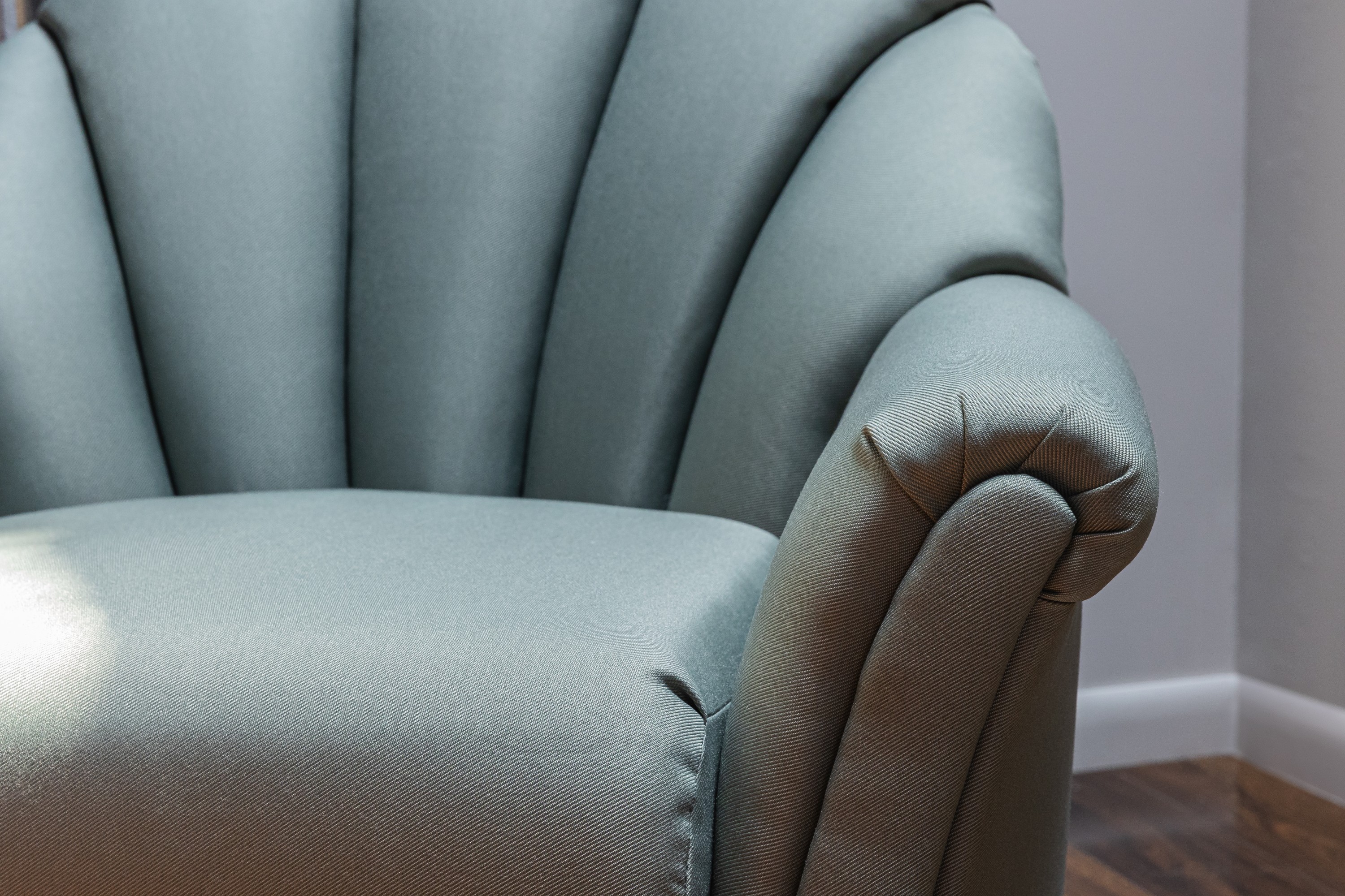 7551-05 Dhara – Scotch Thistle Installation Image