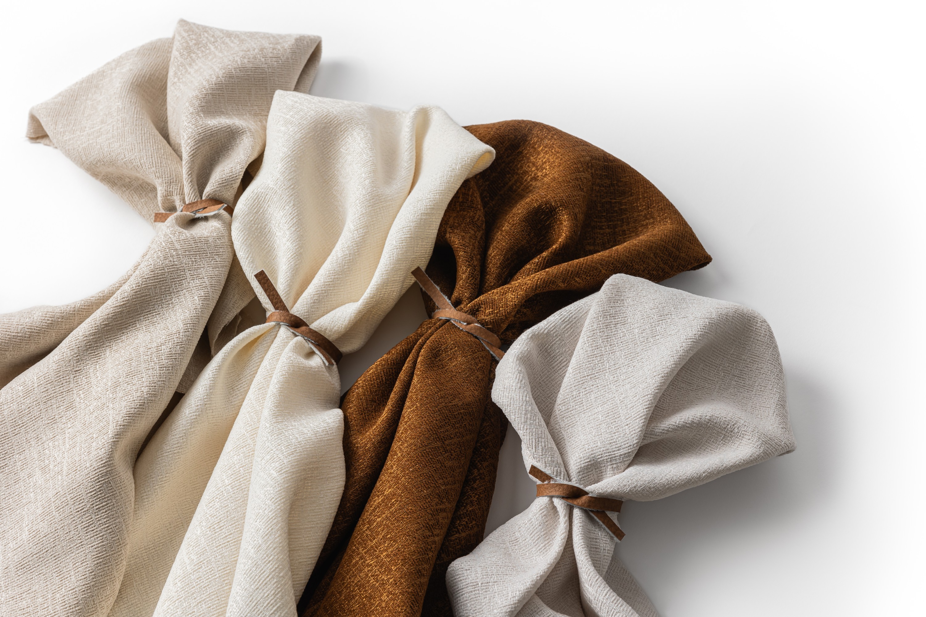 7555 Altair Sand Dollar, Buttermilk, Amber, Pure Dove Hero Image