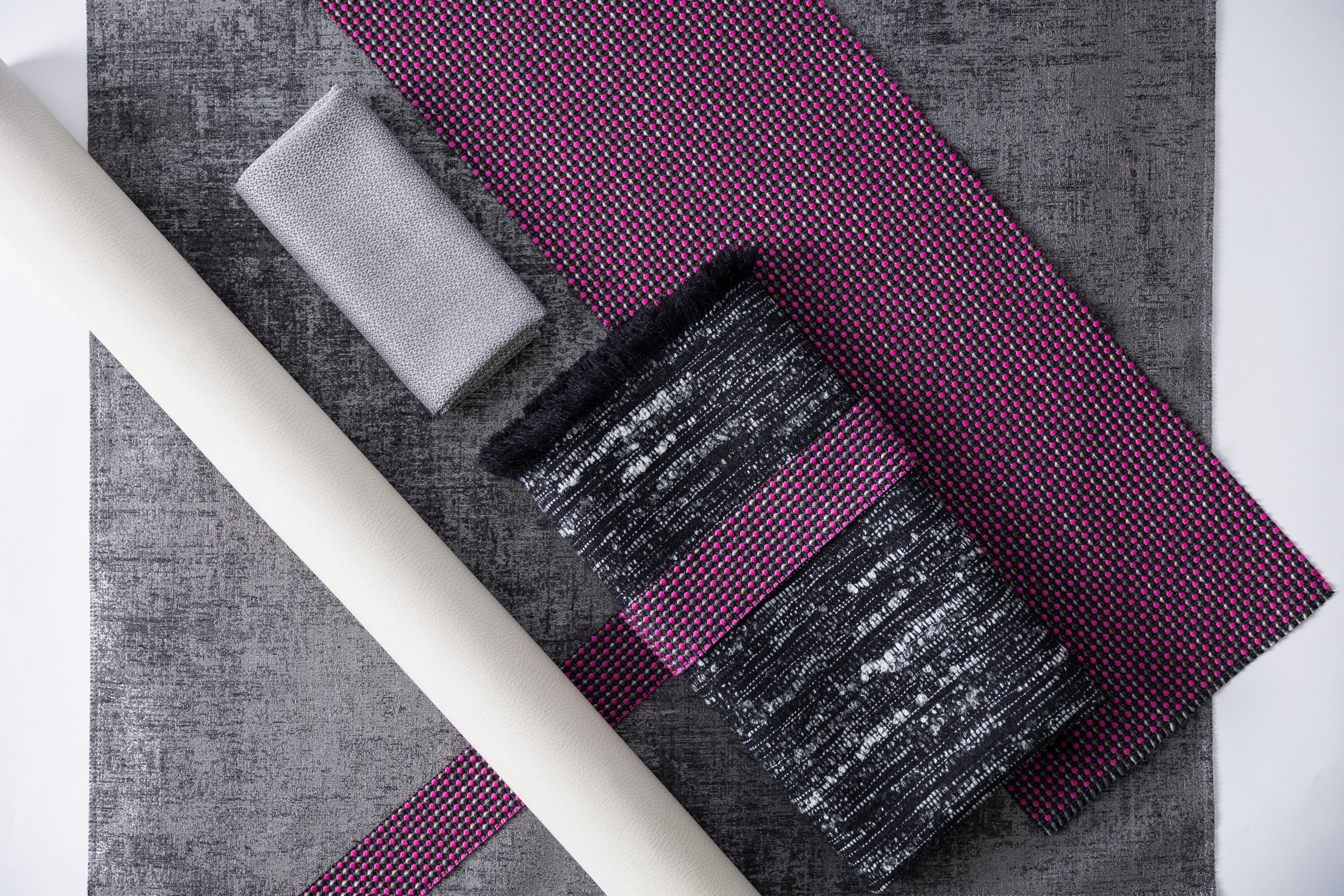 8316-09 Graphite Harvest, 1252-04 Sol Neon Pink, 2125-02 Cloak Panda, 3105-03 Silverfox, 4244-02 Marvel Silver Ivory Hero Image