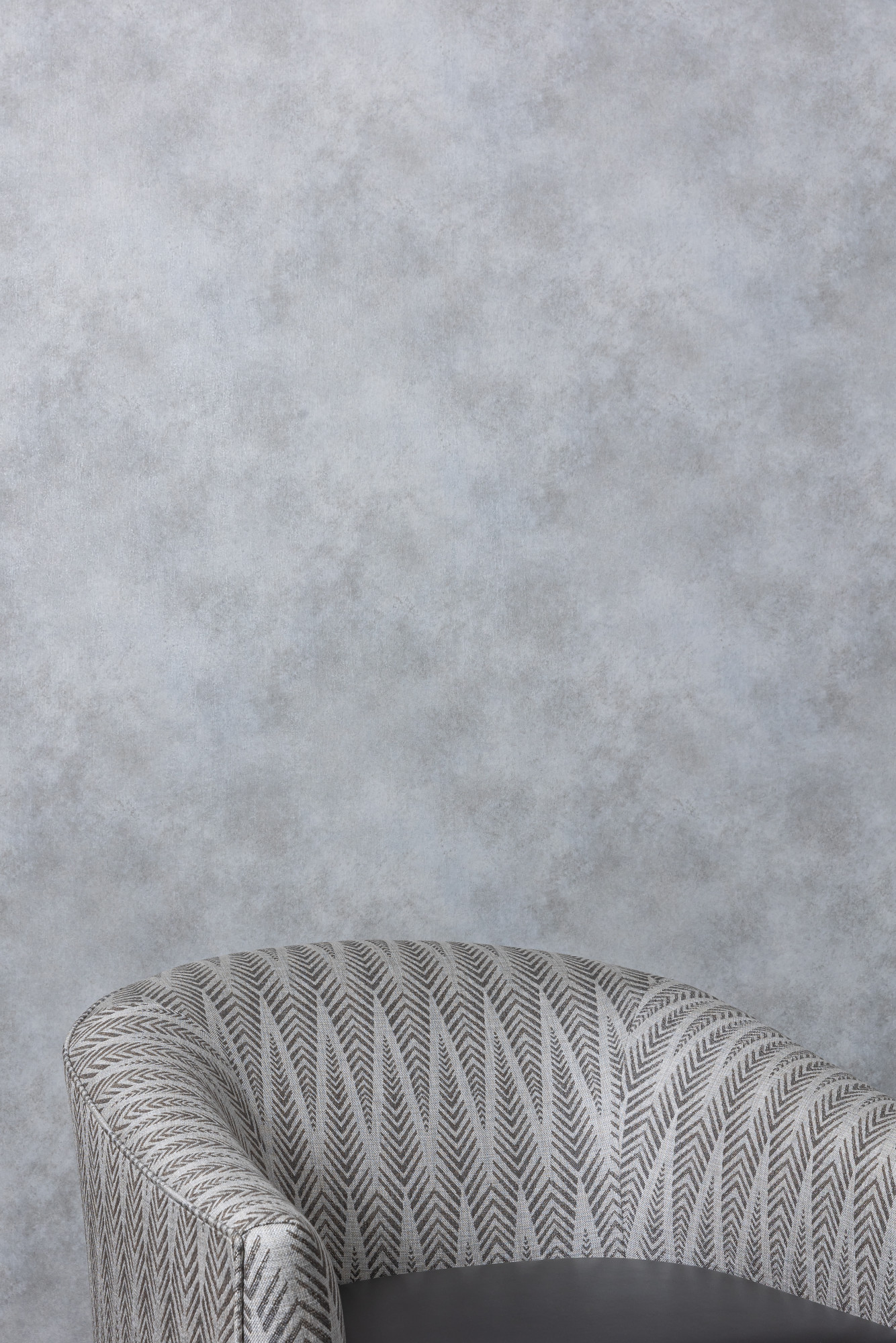 8352-10 Calathea - Kindling Wood, 3991-12 Aerial - Noir, V105-05 Central - Silver Dollar Installation Image