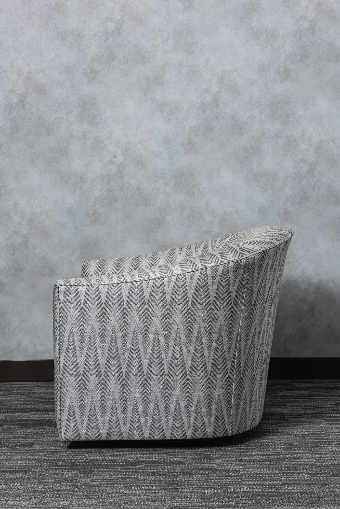 8352-10 Calathea - Kindling Wood, V105-05 Central - Silver Dollar Installation Image