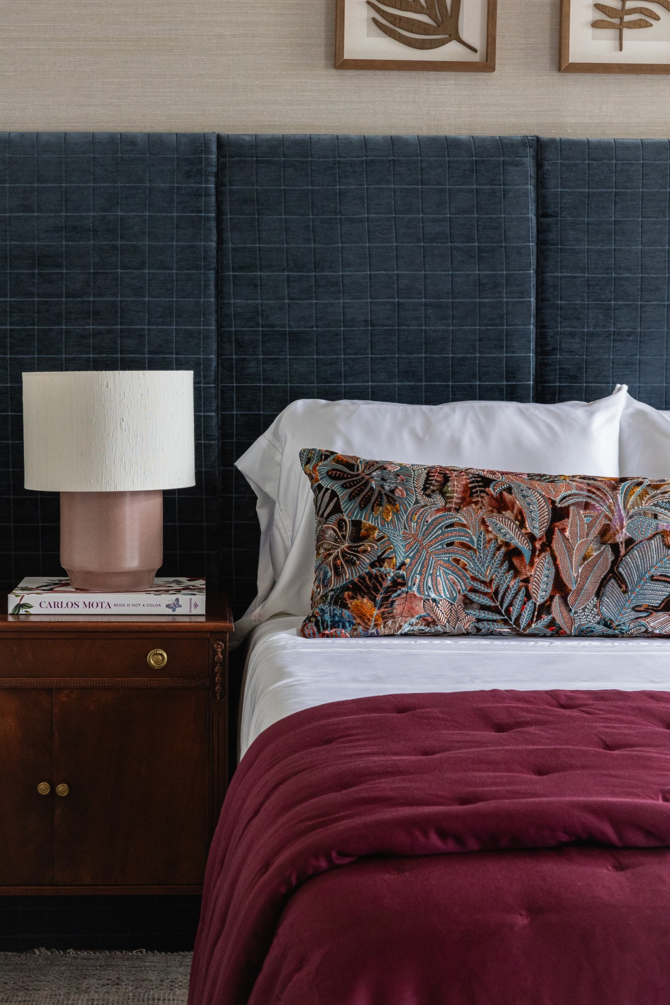 8582-08 Babbitt Nile River, 5014-01 Daintree Coral Bells, V104-04 Kanso Stepping Stone Installation Image