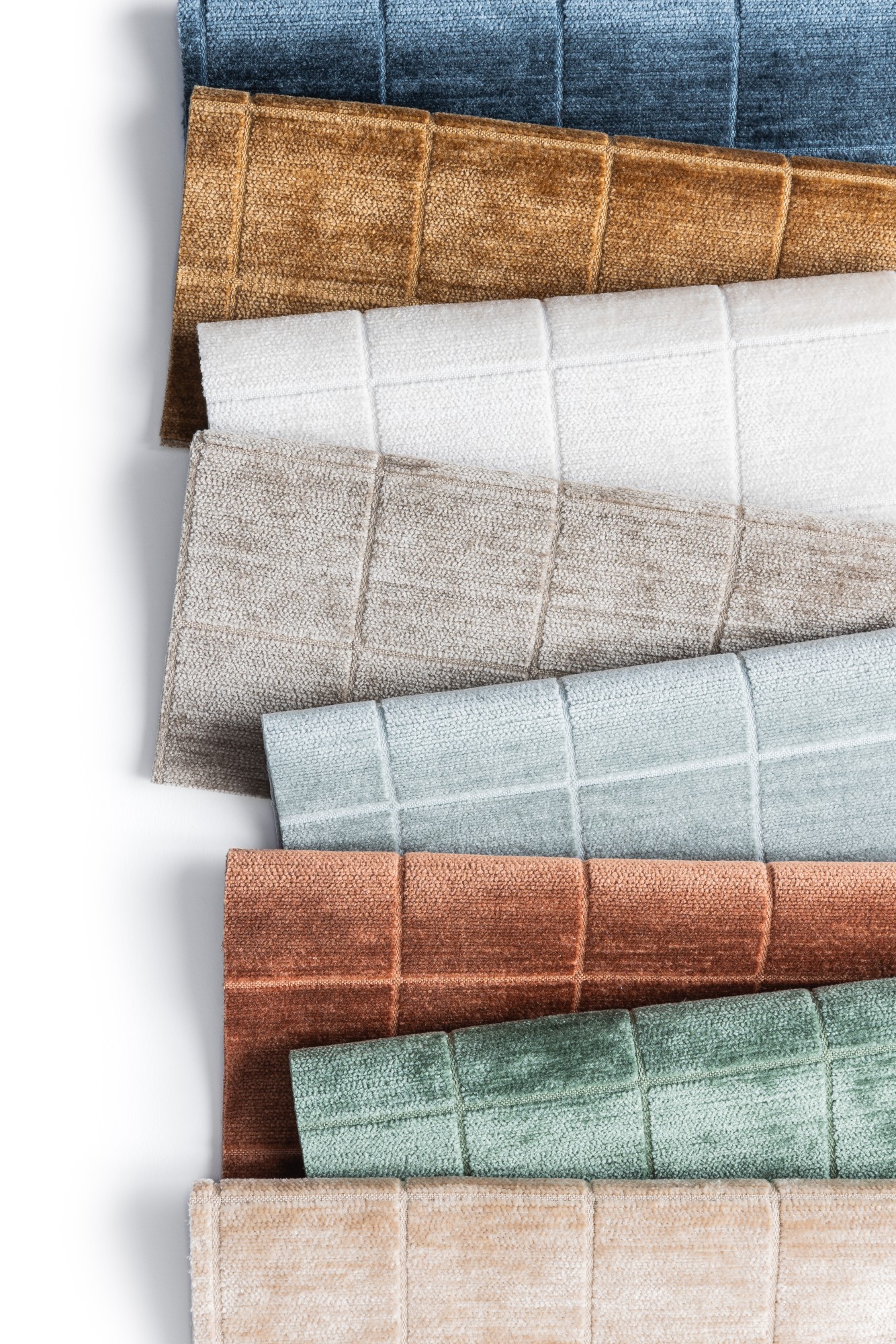 8582 Babbitt Oak Besma, Green Aventurine, Pueblo, Mint Fluroite, Bear Canyon, Georgian Crystal, Golden Brown, Nile River Hero Image