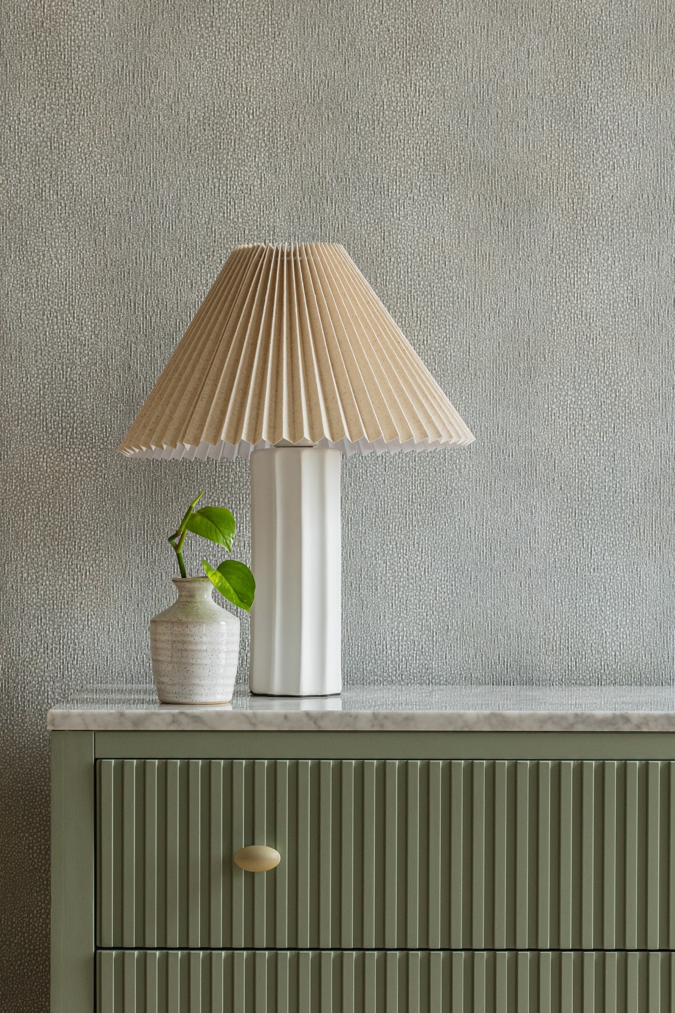 V108-06 Prosecco Blue Gourami Installation Image