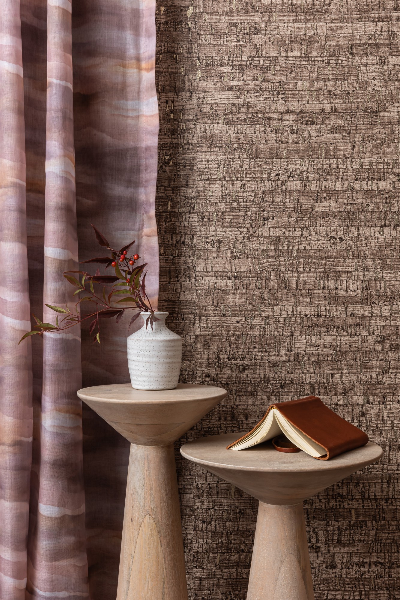 V115-04 Montado Cherry Wood, 4307-02 Niagara Dusty Rose Installation Image