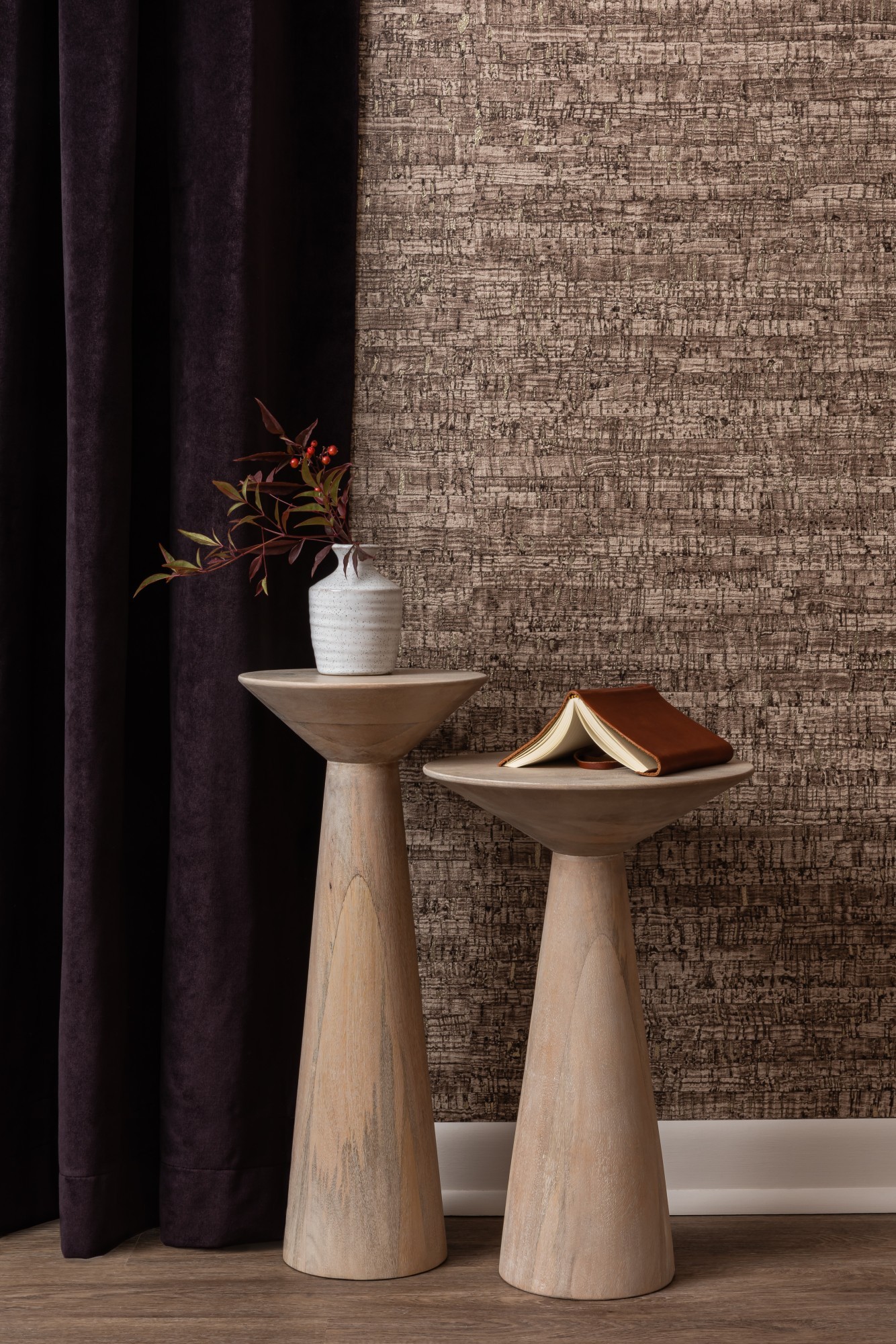 V115-04 Montado Cherry Wood, 7571-11 Lenis Black Bean Installation Image