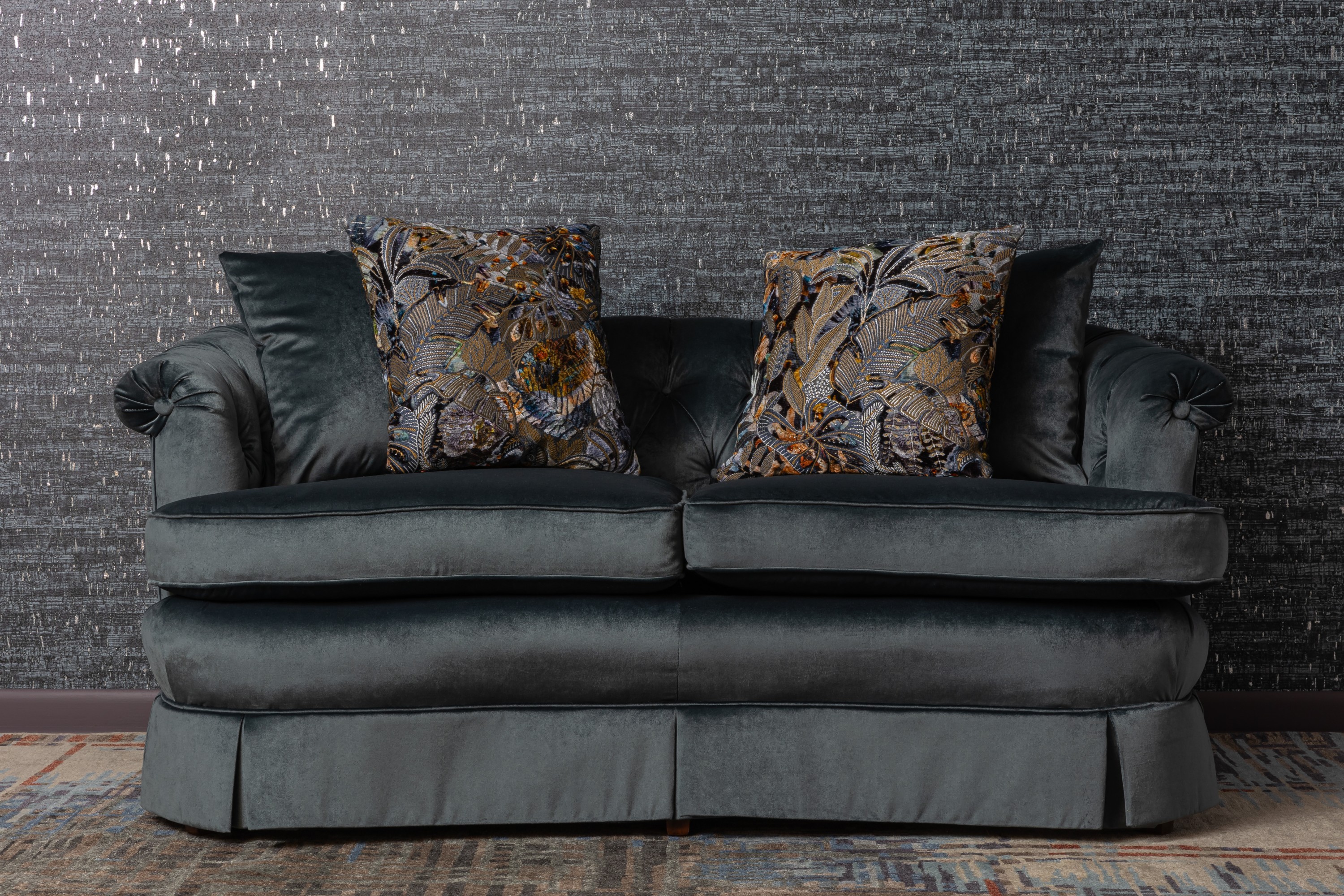 V115-08 Montado Deep Dive, 5014-02 Daintree Blue Flax, 7571-08 Lenis Beryl Installation Image