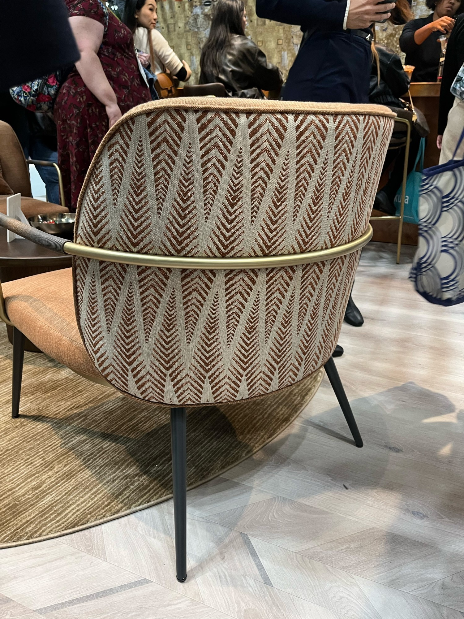 8352-11 Calathea - Pueblo Installation Image