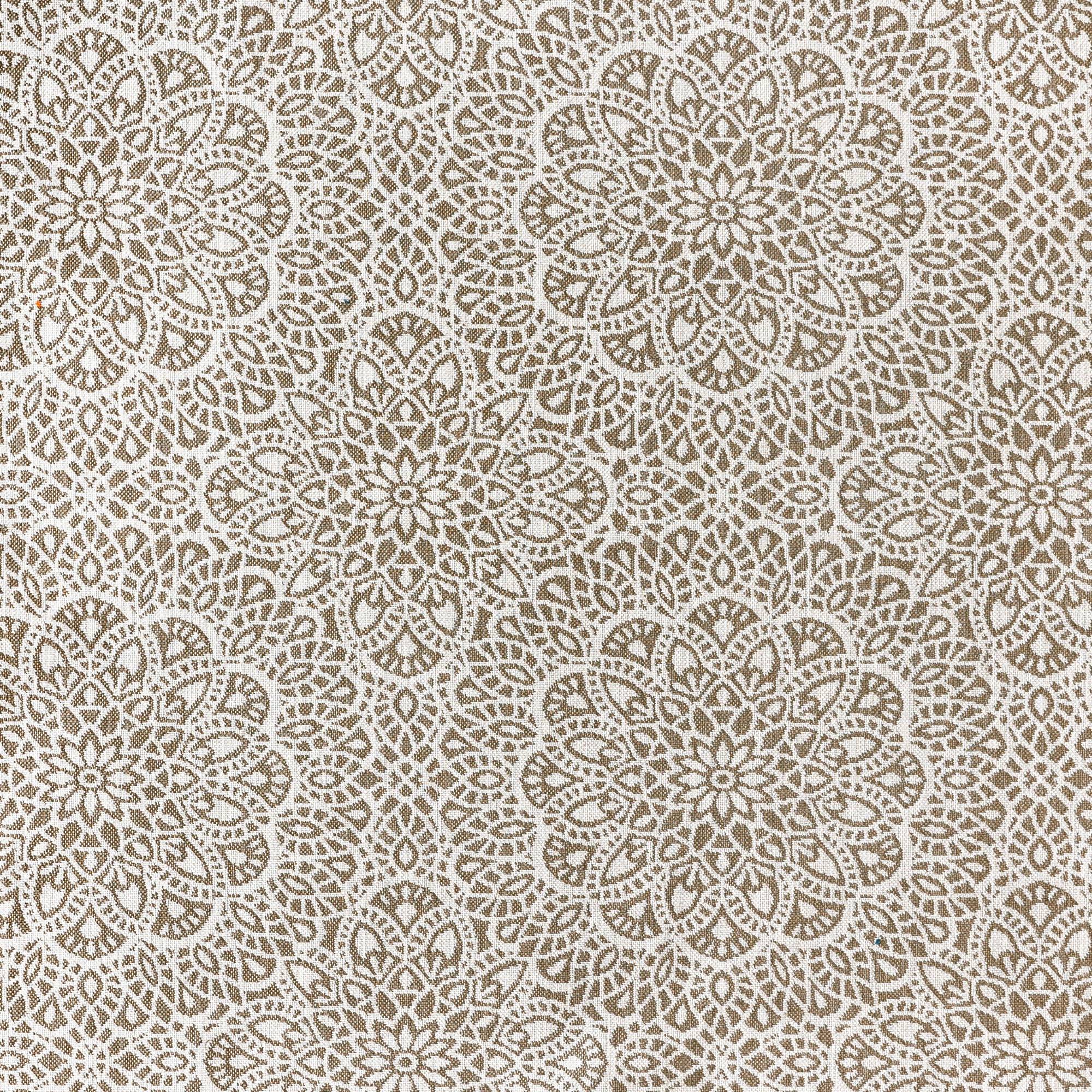 8351-06 Lotus - Winter Wren Full Repeat