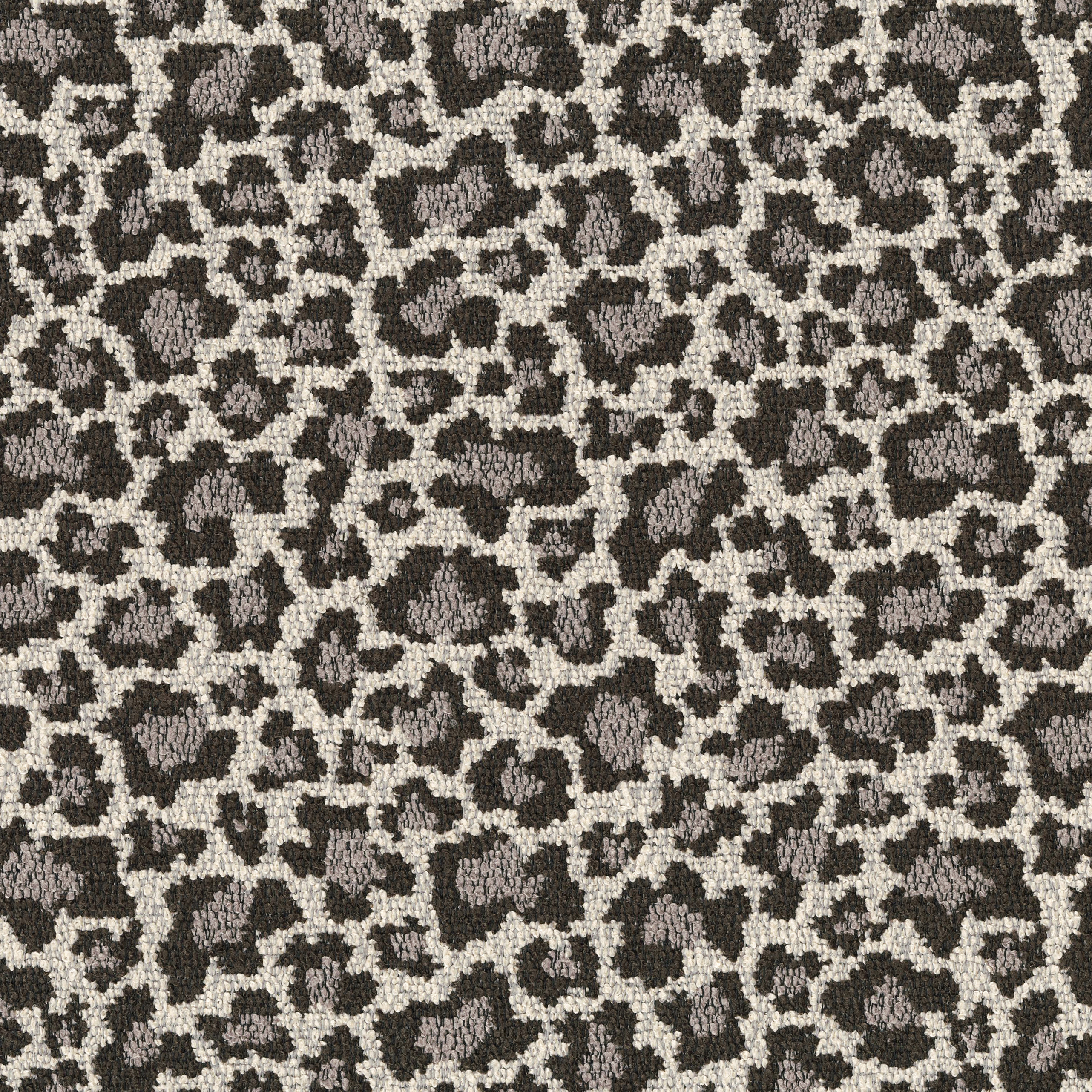 2327-02 Rosette - Spotted Xolo Swatch