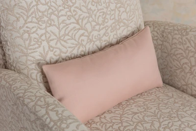 V111-04 Pastel Opal, 4374-02 Rosemary Rice Pudding, 4705-05 Hint - Blush Eraser Installation Image