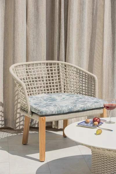 1266-03 Wind Chime Pumice Rock, 5819-08 Vivaldi Spix Macaw Installation Image