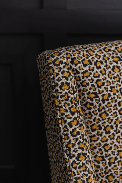 2327-04 Rosette - Leopard Installation Image