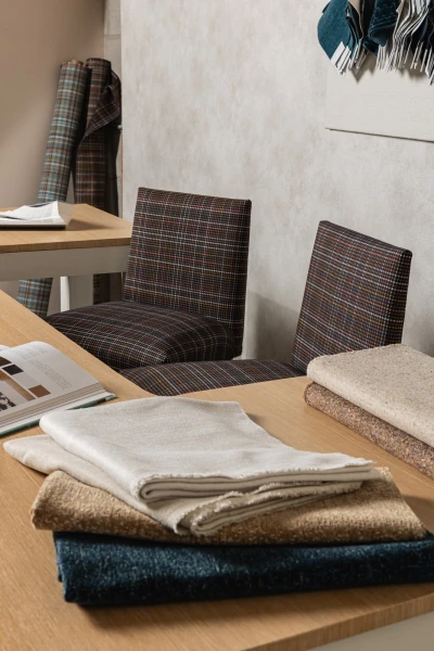 4524-08 Meridiana Roller Rink and V105-01 Central White Calcite Installation Image