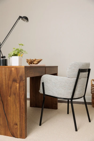 6574-02 Anastasia Winter, V106-02 Traverse Béchamel Installation Image