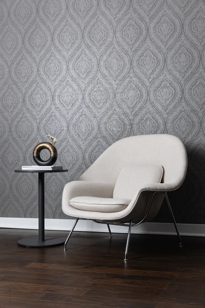 9648-01 Hachure - Camargue Horse, V107-08 Hourglass - Ocean Voyage Installation Image